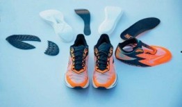 新碳板跑鞋爆料视频大全